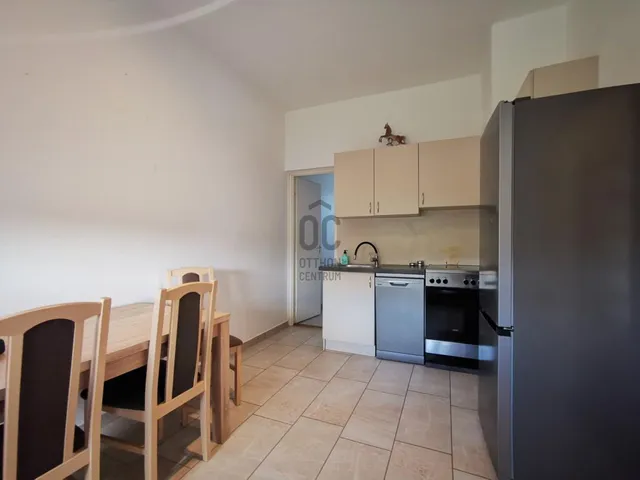 Kiadó ház Székesfehérvár, Öreghegy 105 nm