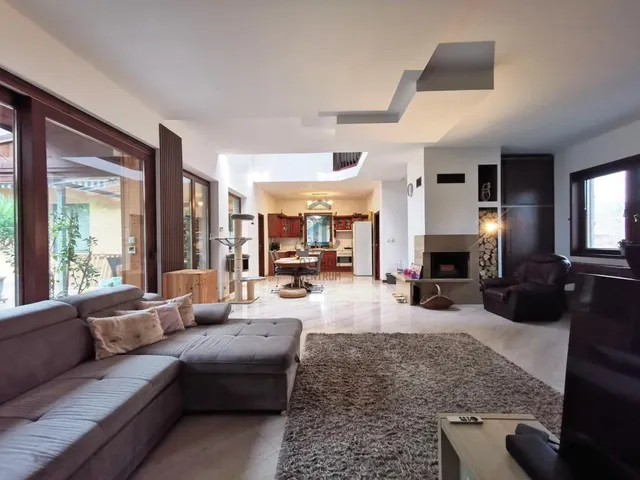 Eladó ház Velence 375 nm