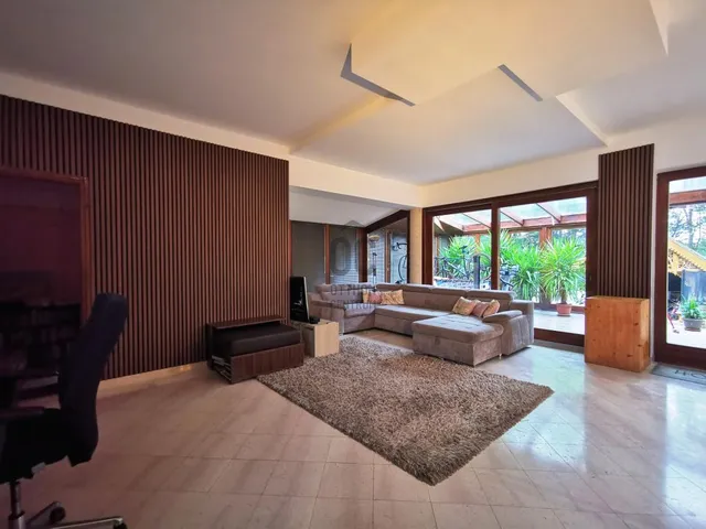 Eladó ház Velence 375 nm