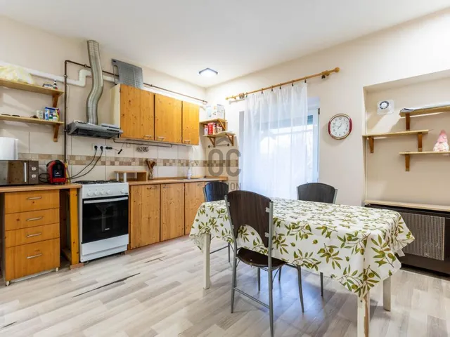 Eladó ház Székesfehérvár, Palotaváros 138 nm