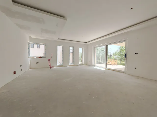 Eladó ház Székesfehérvár, Öreghegy 200 nm