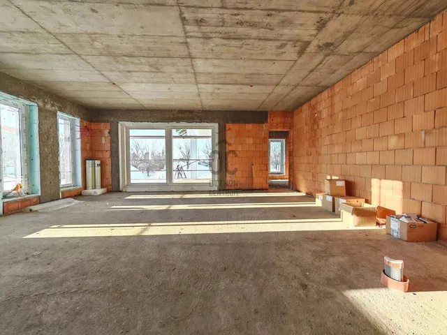 Eladó ház Székesfehérvár, Öreghegy 200 nm