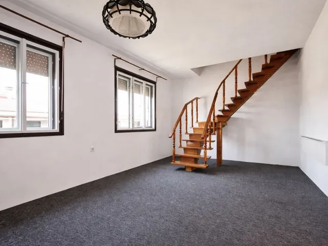 Kiadó ház Székesfehérvár 168 nm