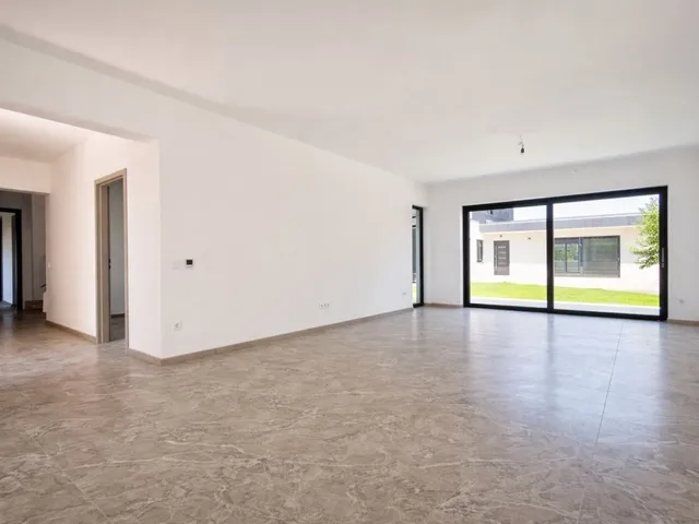 Eladó ház Székesfehérvár, Öreghegy 172 nm