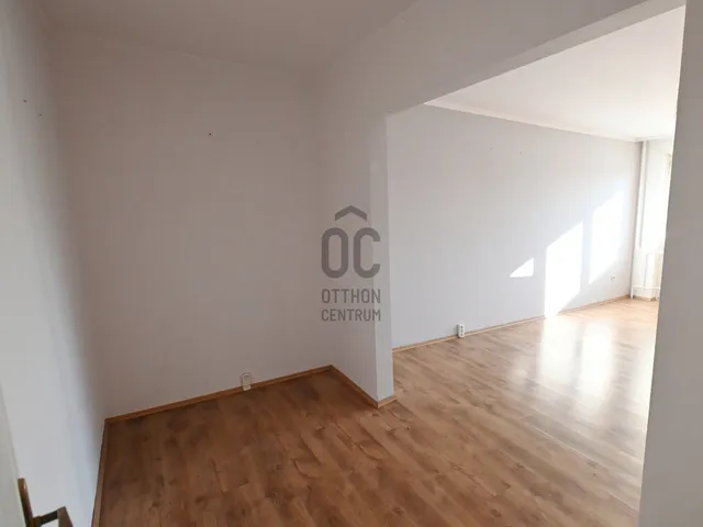 Kiadó lakás Székesfehérvár, Víziváros 53 nm