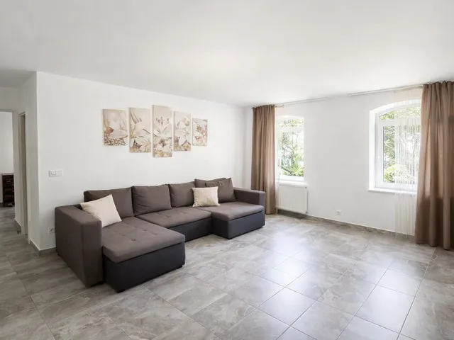 Eladó ház Lovasberény, 3 118 nm