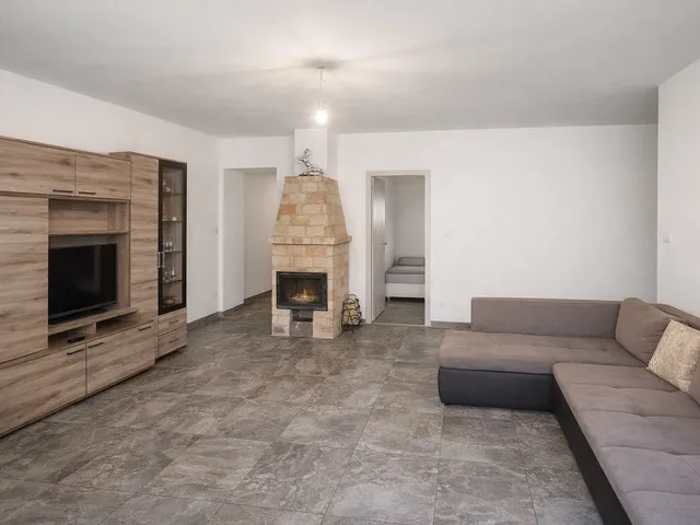 Eladó ház Lovasberény, 3 118 nm