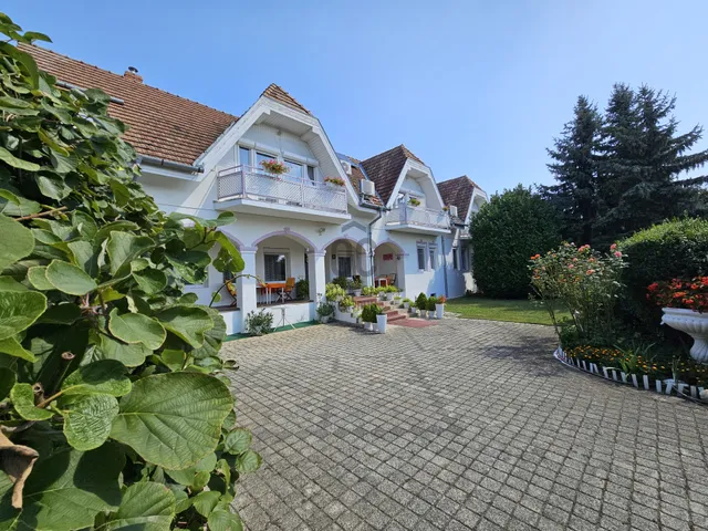 Eladó ház Bük 426 nm