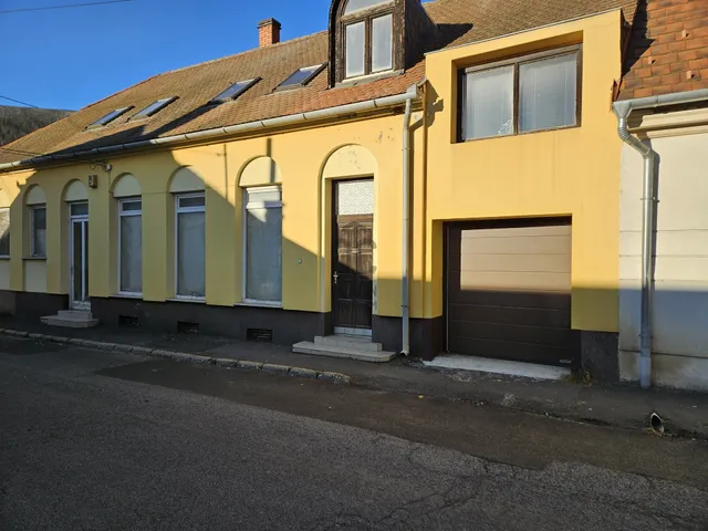 Eladó lakás Körmend, Belváros 138 nm