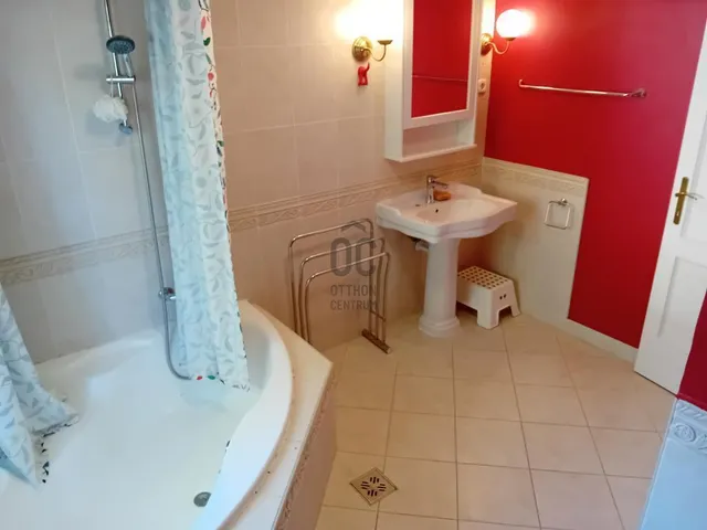 Eladó ház Budapest II. kerület, Remetekertváros 235 nm