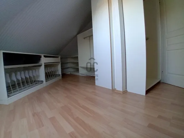 Eladó ház Budapest II. kerület, Remetekertváros 235 nm