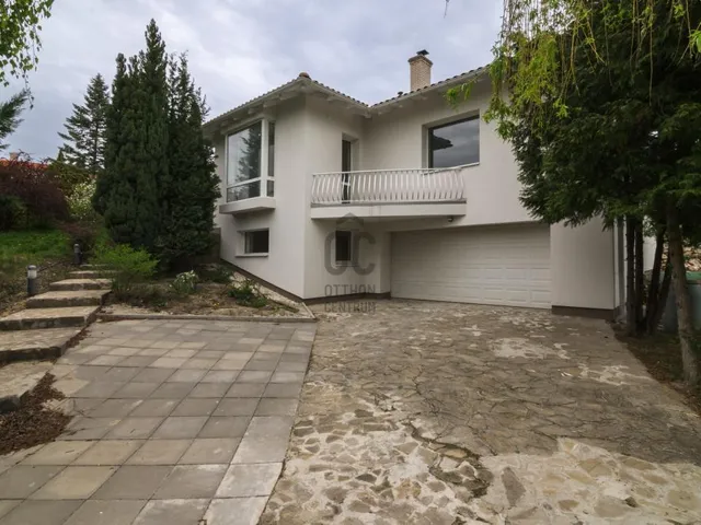 Eladó ház Telki 250 nm