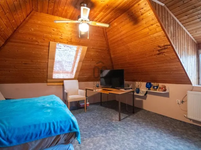 Eladó ház Sóskút 292 nm