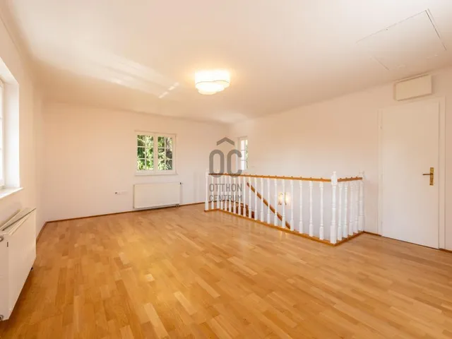 Eladó ház Budapest III. kerület, Táborhegy 174 nm