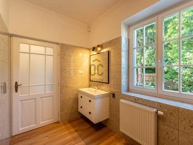 Eladó ház Budapest III. kerület, Táborhegy 174 nm