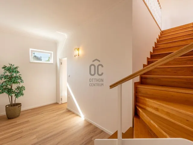 Eladó ház Budapest III. kerület, Táborhegy 174 nm