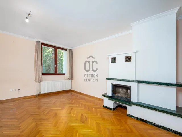 Eladó ház Budapest II. kerület, Zöldmál 179 nm