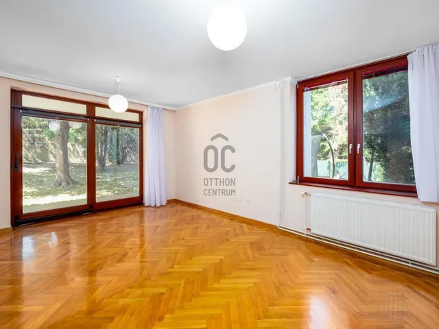 Eladó ház Budapest II. kerület, Zöldmál 179 nm