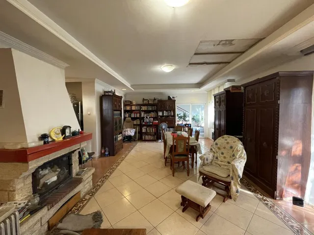 Eladó ház Budapest IV. kerület, Megyer 190 nm