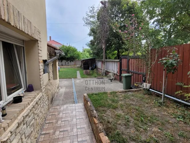 Eladó ház Budapest IV. kerület, Megyer 190 nm