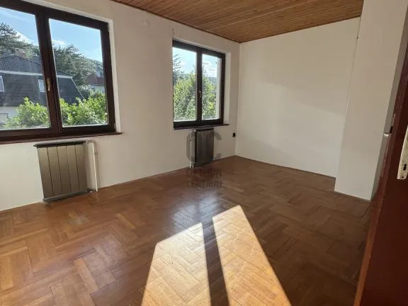 Eladó ház Budapest II. kerület, Budaliget 213 nm