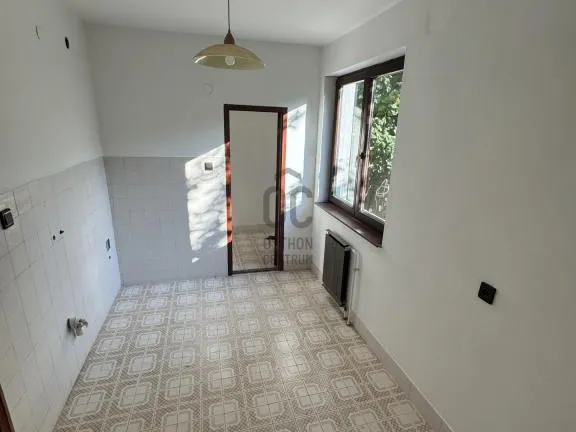 Eladó ház Budapest II. kerület, Budaliget 213 nm