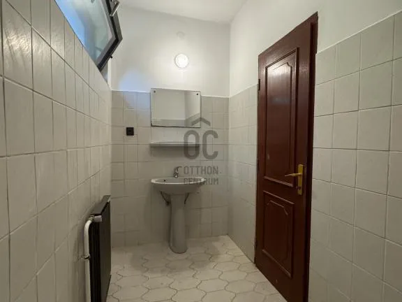 Eladó ház Budapest II. kerület, Budaliget 213 nm