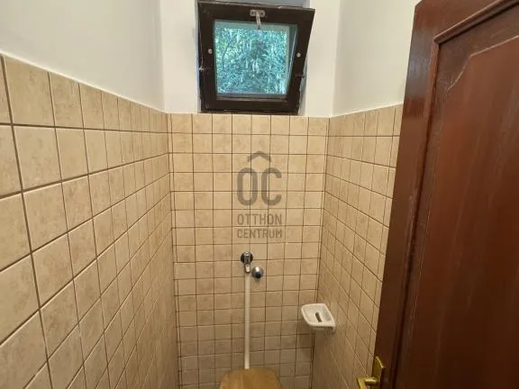 Eladó ház Budapest II. kerület, Budaliget 213 nm