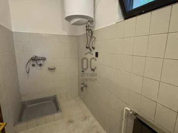 Eladó ház Budapest II. kerület, Budaliget 213 nm