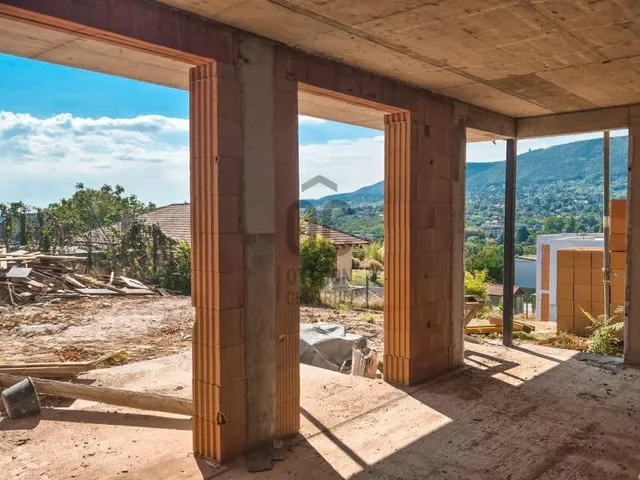 Eladó lakás Budapest III. kerület, Ürömhegy 154 nm