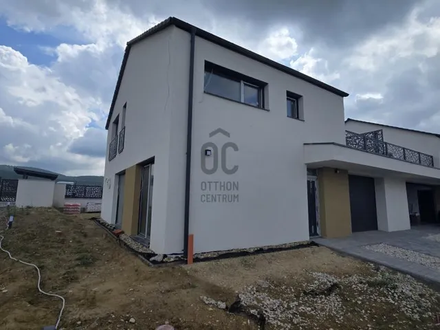 Eladó ház Budajenő 153 nm