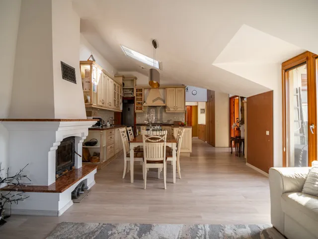 Eladó lakás Budapest III. kerület, Törökkő 94 nm