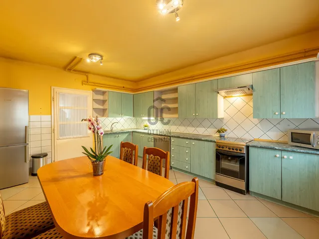 Eladó ház Piliscsaba 250 nm