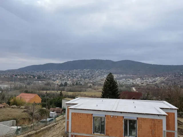 Eladó lakás Budapest III. kerület, Aranyhegy 81 nm