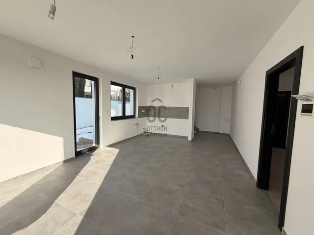 Eladó lakás Budapest III. kerület, Aranyhegy 158 nm