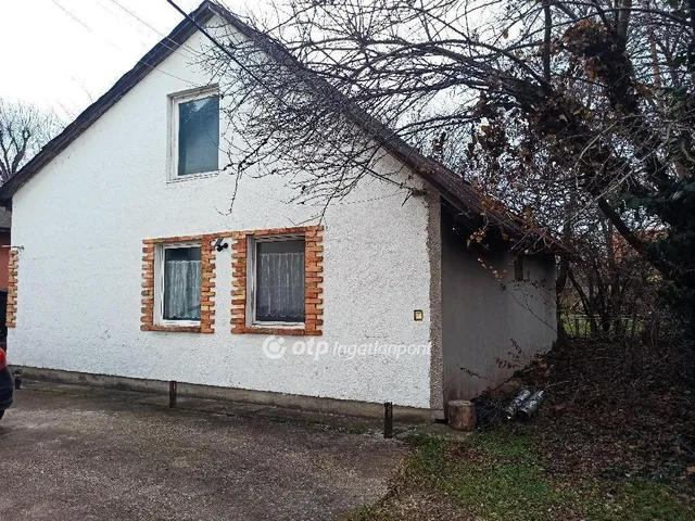 Eladó ház Százhalombatta, Újtelep 215 nm