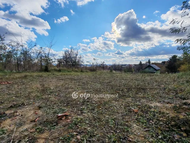 Eladó telek Zsámbék 1093 nm