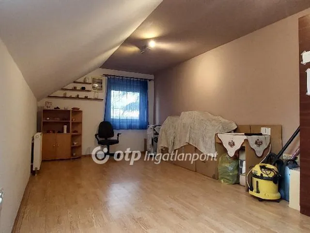 Eladó ház Baracska 212 nm