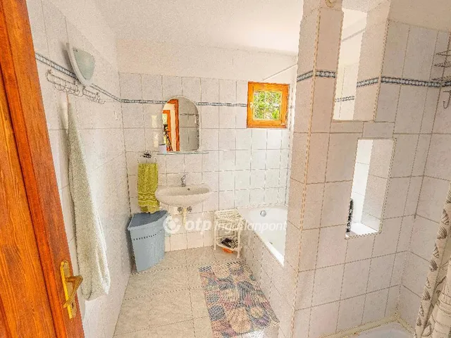 Eladó ház Velence 80 nm