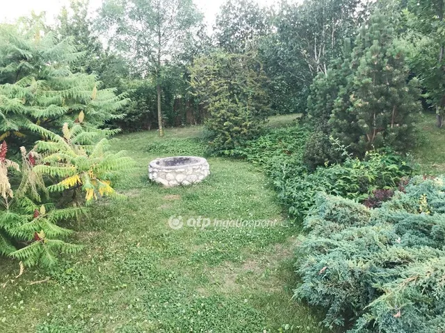 Eladó ház Velence 250 nm