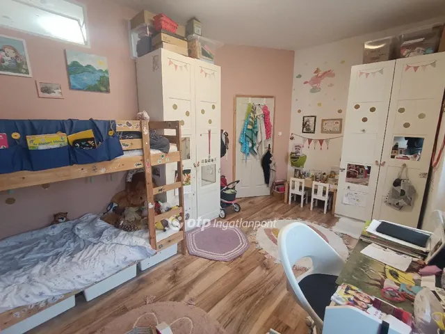 Eladó lakás Székesfehérvár 77 nm