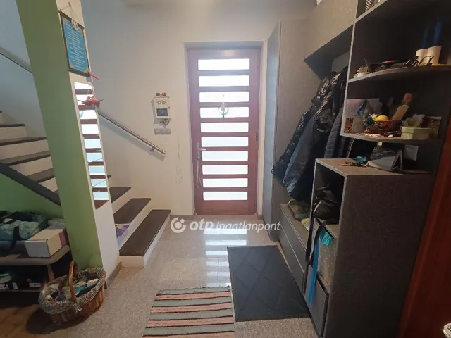 Eladó ház Velence 108 nm