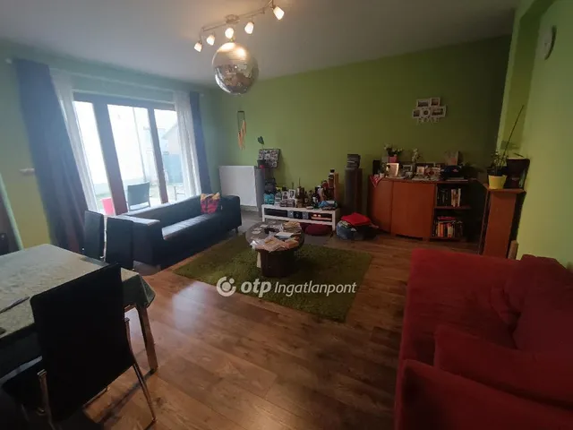 Eladó ház Velence 108 nm