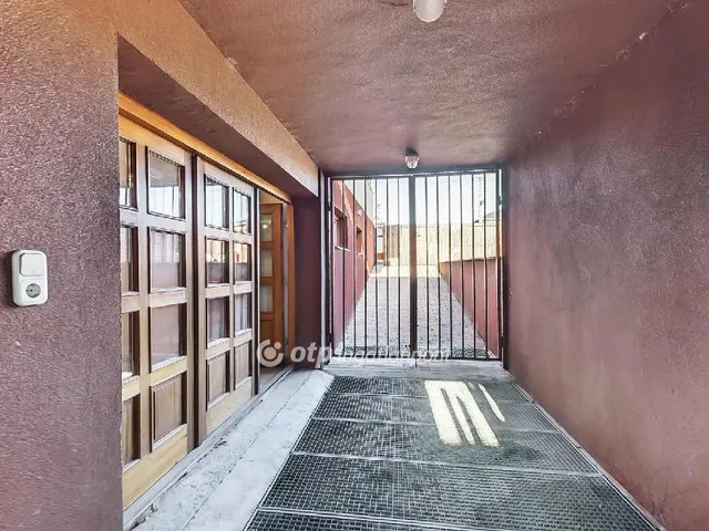 Eladó ház Érd 450 nm