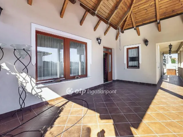 Eladó ház Érd 450 nm