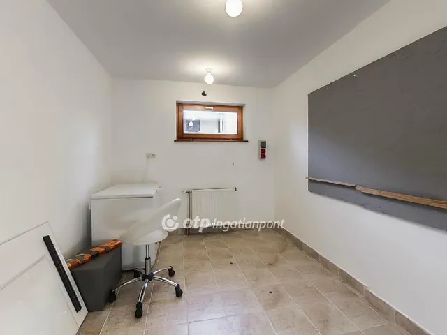 Eladó ház Érd 450 nm