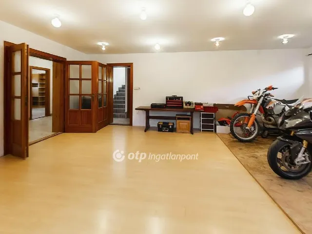 Eladó ház Érd 450 nm