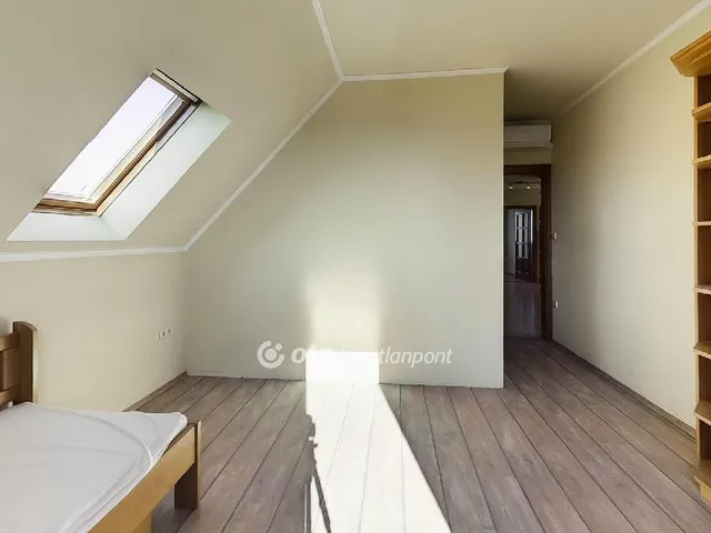 Eladó ház Érd 450 nm