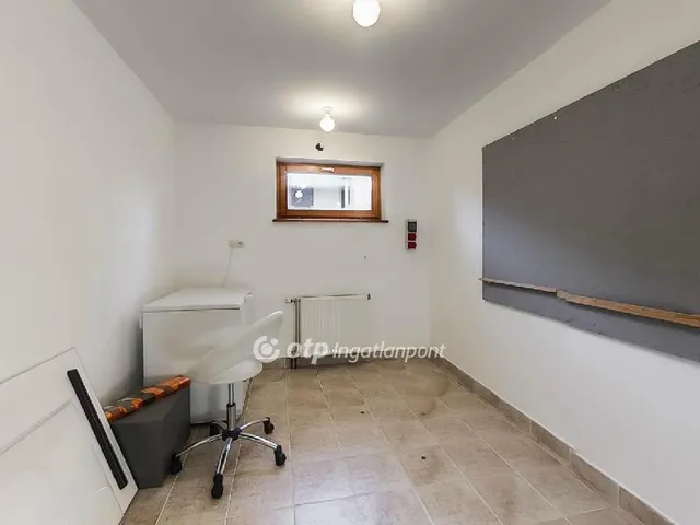 Eladó ház Érd 450 nm