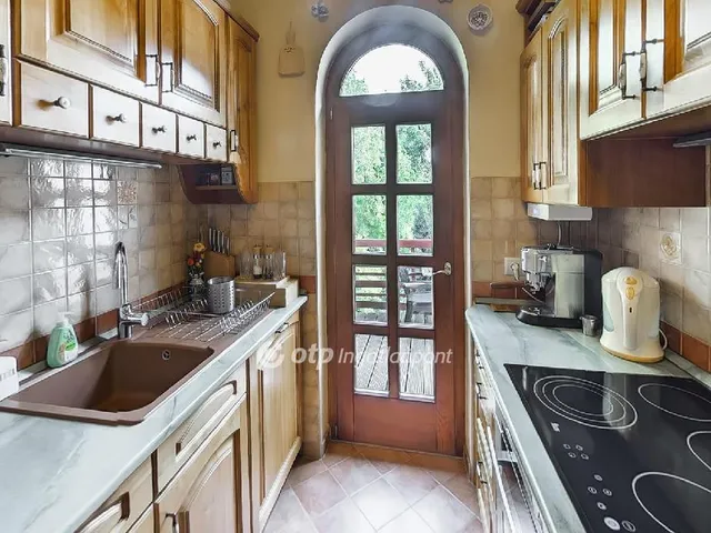 Eladó lakás Székesfehérvár 135 nm